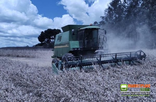 Colheitadeira John Deere 1550
