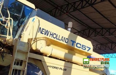 Colheitadeira New Holland TC57