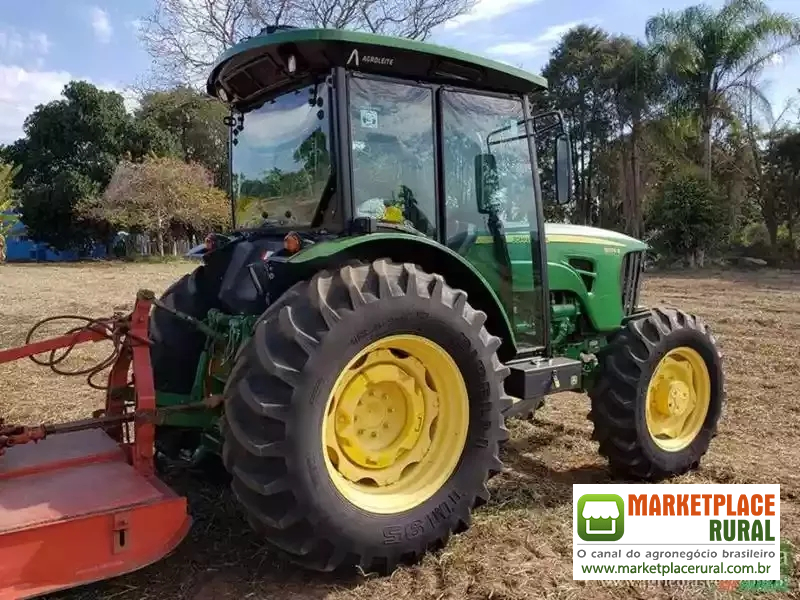 Trator John Deere 5078