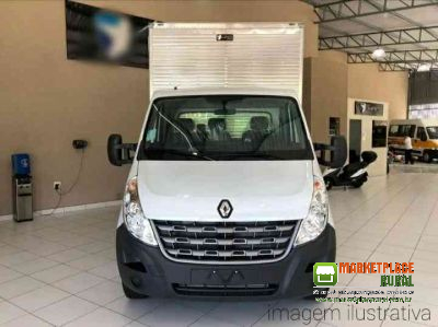 Caminhão baú Renault Master