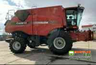 Colheitadeira Case 8230