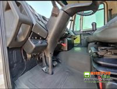 Caminhão Ford Cargo 815