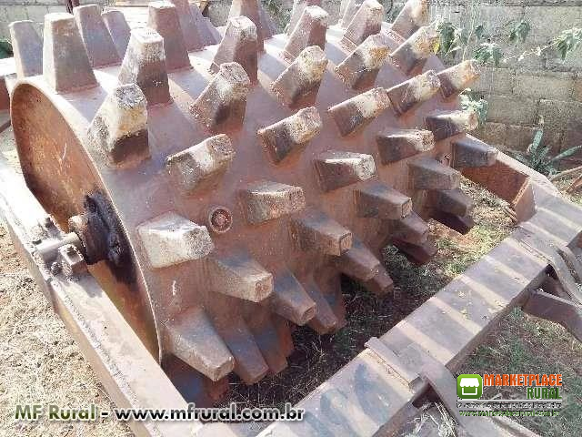 ROLO COMPACTADOR REBOCAVÉL