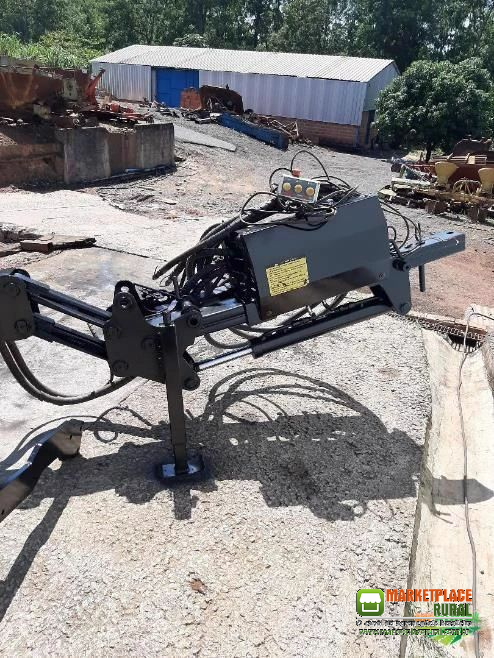 ROÇADEIRA MARCA KAMAQ, MODELO FRONTKOP 115 ll, PESO 770 KG