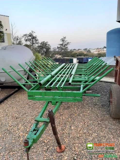 CARRETA AGRÍCOLA PARA TRANSPORTE DE ENCANAMENTO, MEDINDO 4,00 MT X 2,40 MT, RODAGEM 7.50 X 16