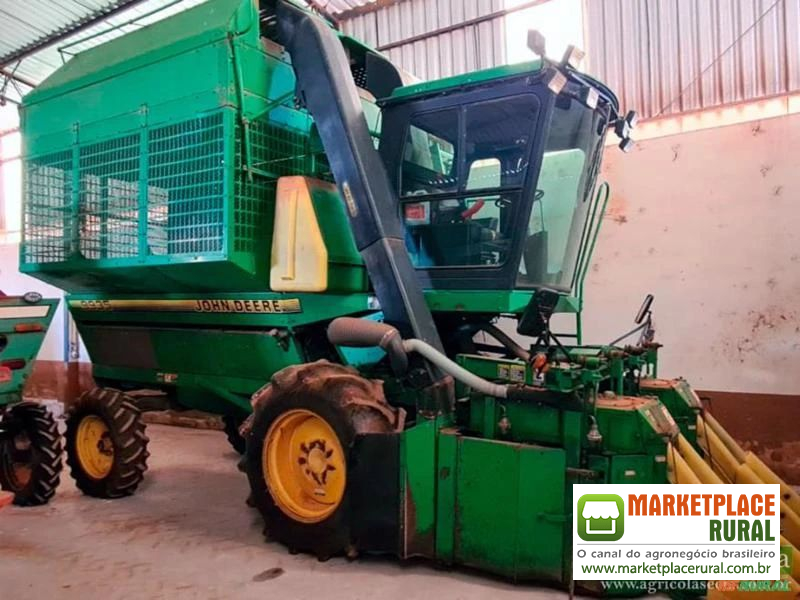 Colhedora de Algodão John Deere 9935 (2 Linhas - Hydro)
