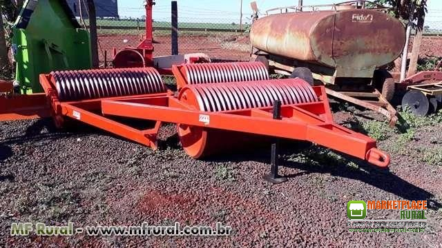 Rolo Destorroador Compactador, marca Agrimec, Novo, Modelo RDC-3450 - 4,5m em 3 seções.