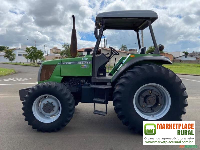 Trator Agrale BX 6110 4x4 ano 12