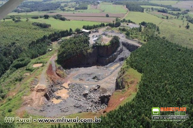 VENDE-SE MINERACAO PEDRA BONITA EM ITAPORANGA - MINERACAO COMPLETA DE PEDRAS