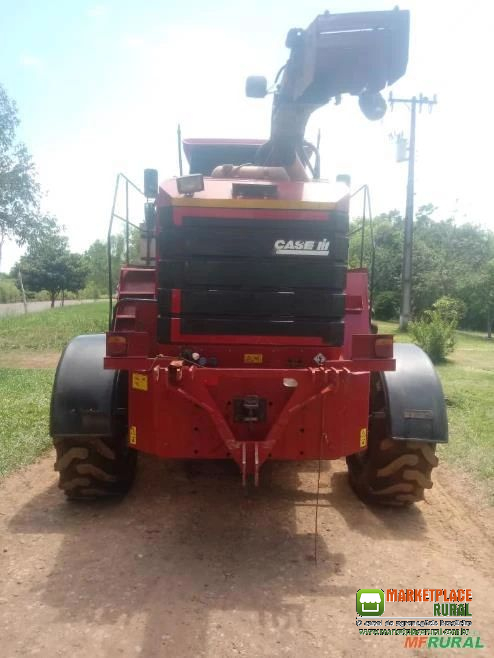 Forrageira Automotriz Case, CHX420, 4x4, Plataforma RU4.5 de 6m Case, Ano 2004