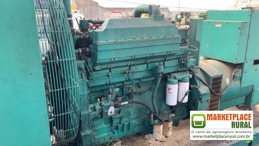 Grupo Gerador Cummins kta19