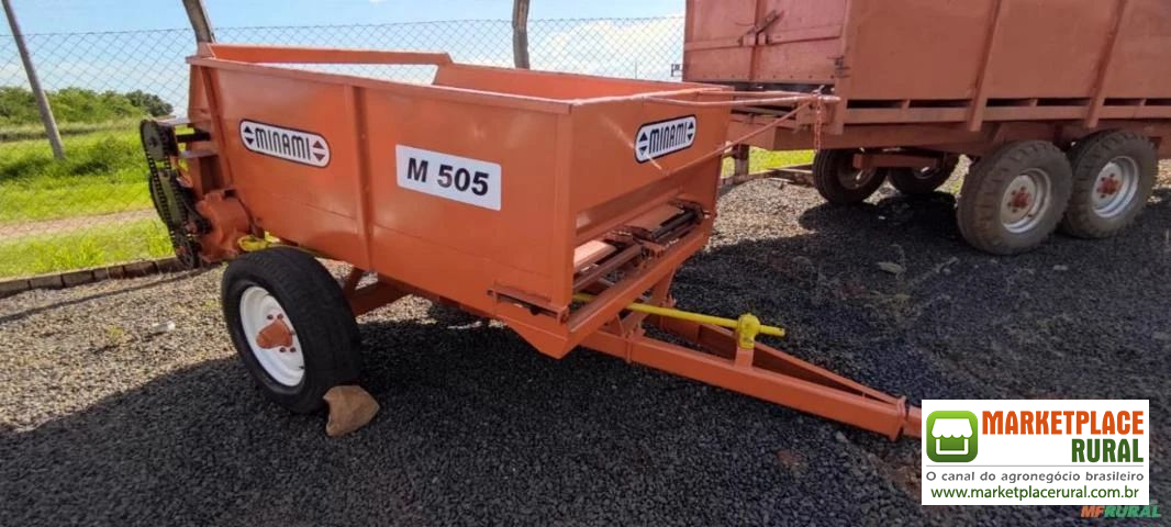 MINAMI M505 DISTRIBUIDOR E TRITURADOR DE ESTERCO