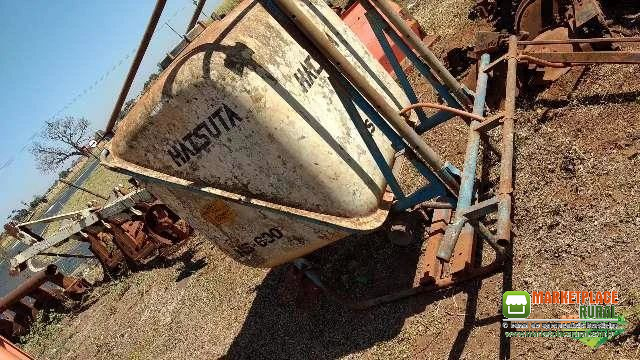 Pulverizador não jacto ( tanque chassi ) serve para trator Massey Ford outros