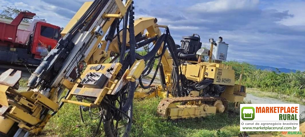 PERFURATRIZ ATLAS COPCO ROC 642HP01