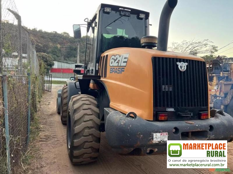 PÁ CARREGADEIRA CASE / 621E