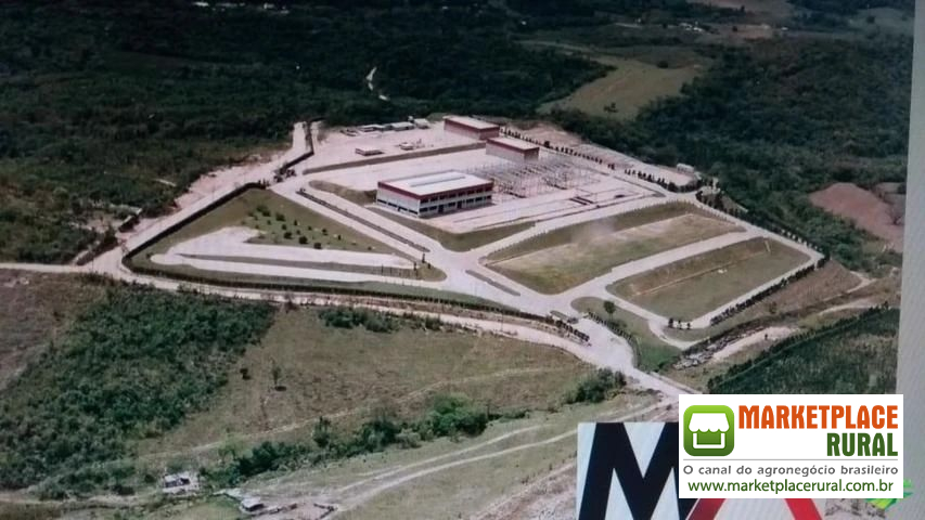 Area industrial 160.000 m2 serve frigurifico