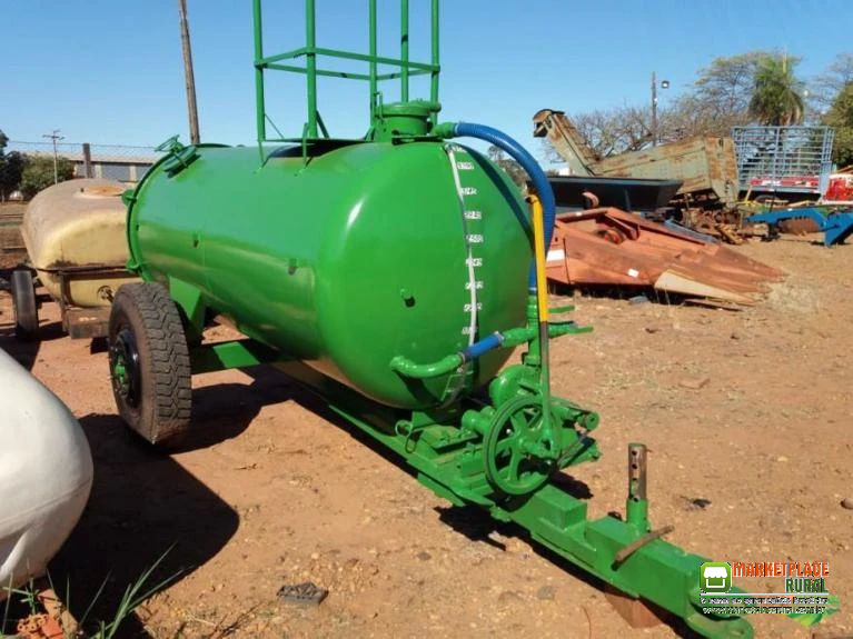 Tanque para veneno e outros