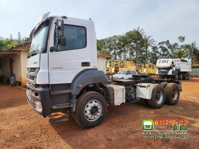 Mercedes Benz Axor 3344 ano 2014