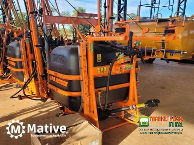 Pulverizador de Barras Marca Jacto Modelo Condor 600 M12