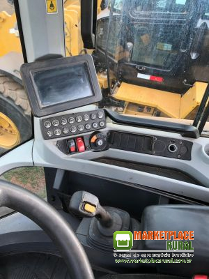 caterpillar 938K sugarcane