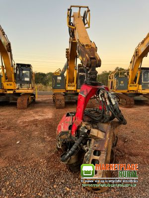 Komatsu PC200