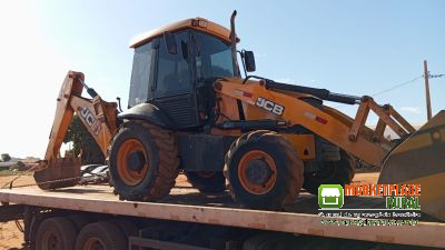 Retro Escavadeira JCB 3CX ano 2014